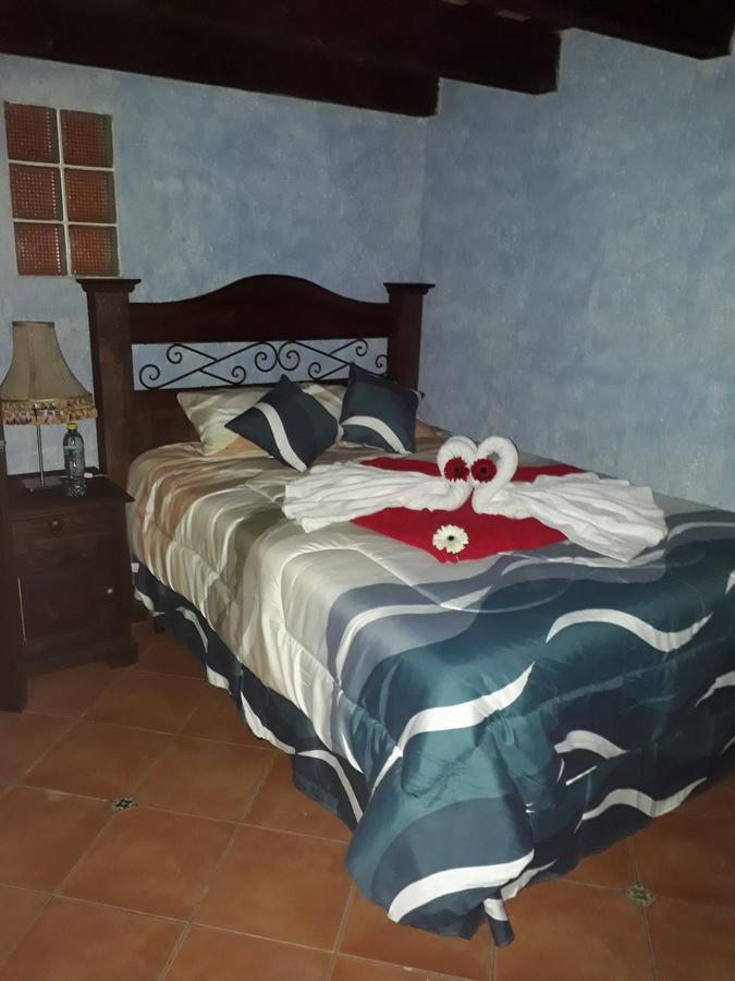 Hotel La Casita De Roca Антигуа-Гватемала Экстерьер фото